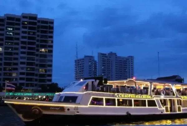 [DC-1]Chao Phraya Dinner Cruise